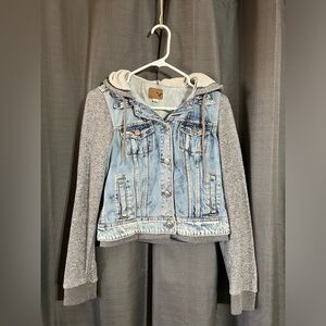 S | American Eagle Outfitters Hybrid Jean Jacket with Hood